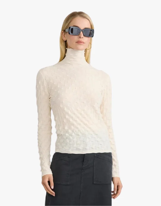 Margaret O'Leary Dimensional T-Neck T-Shirt in Ivory